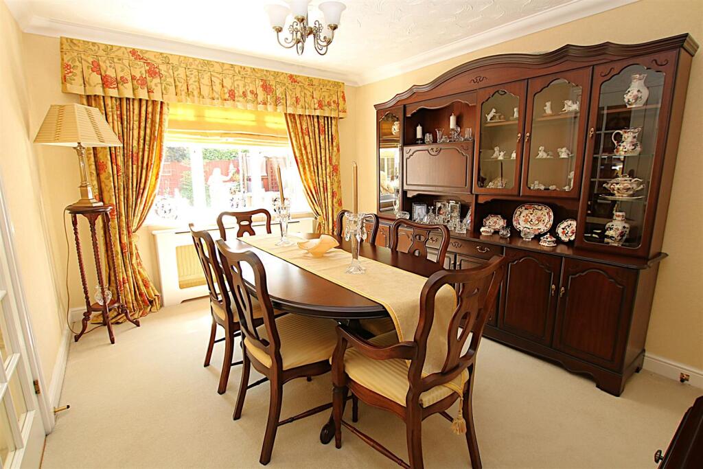 House in Wootton, Simpson Manor - View 4