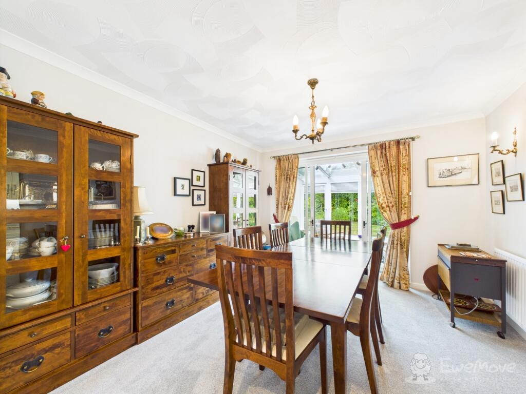 Glebe Road, Headley, Bordon, Hampshire, GU35 photo 4