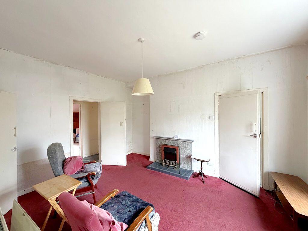 Apartment in Glasgow - View 2