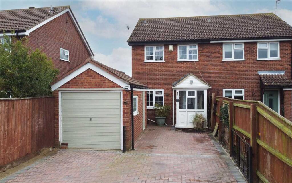 3-bed semi-detached on Trinity Close, Kesgrave, £275,000