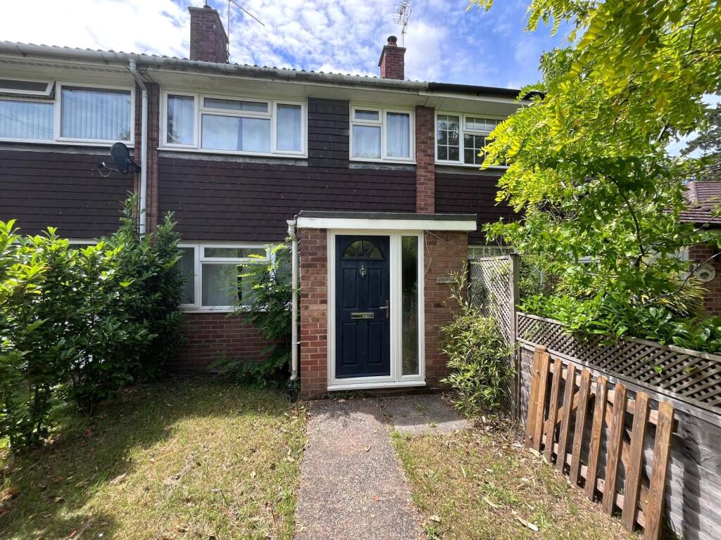 Main image of property: Wrecclesham Road, Wrecclesham, Farnham, Surrey, GU10