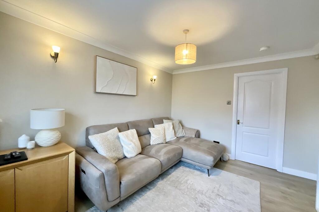 House in Sheffield, Hackenthorpe - View 3
