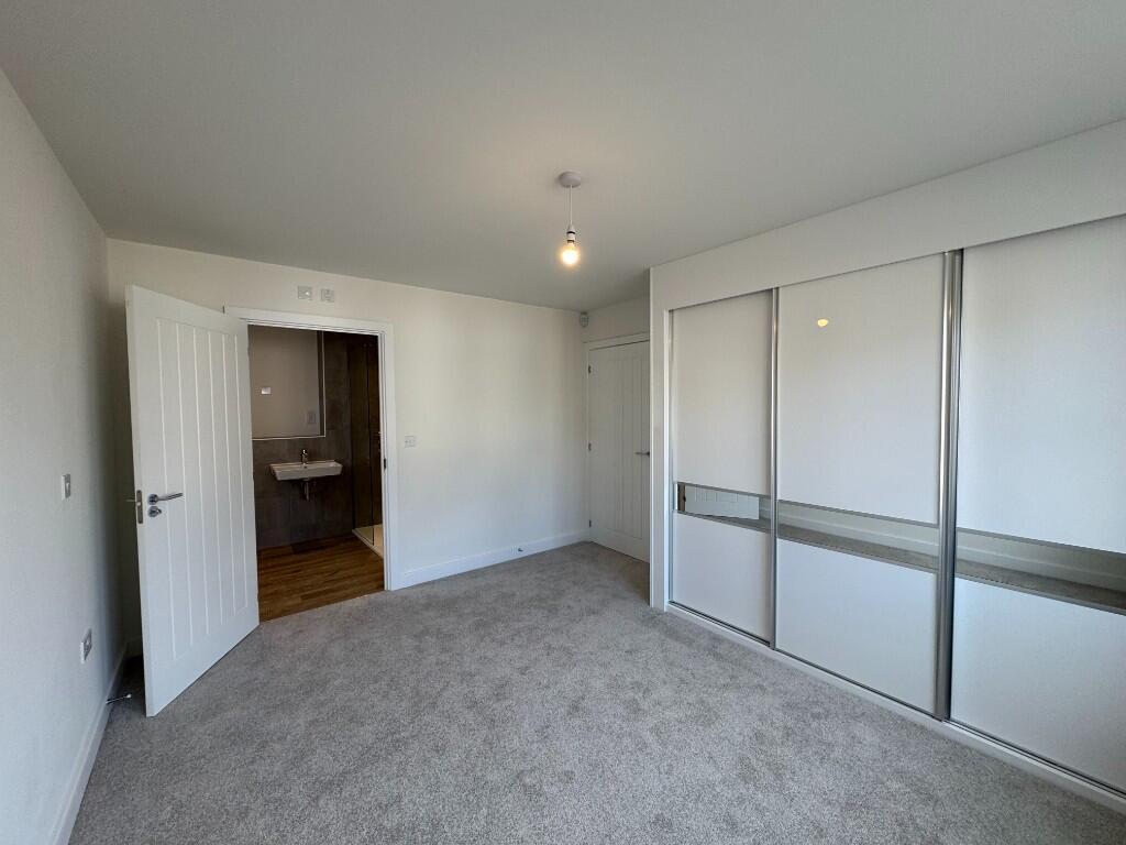 House in Scarborough, Middle Deepdale, Eastfield - View 5
