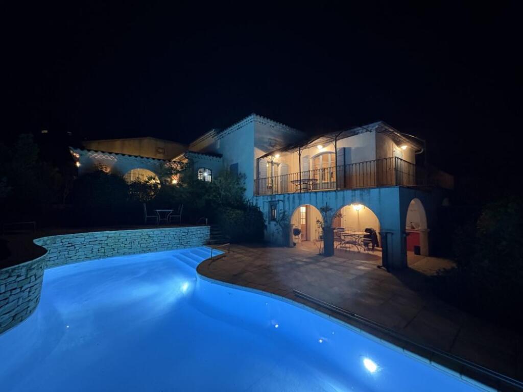 Main image of property: Languedoc-Roussillon, Gard, Aramon