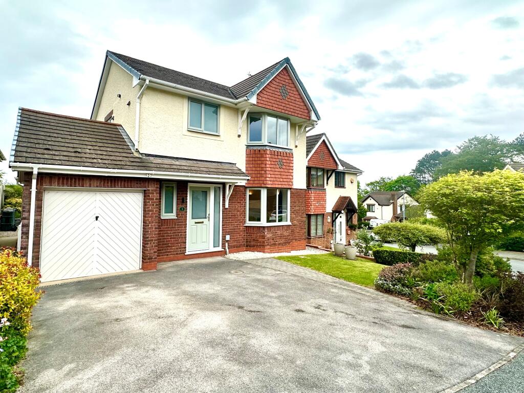 Main image of property: Rhodfa Sychnant, Conwy, LL32 8RD