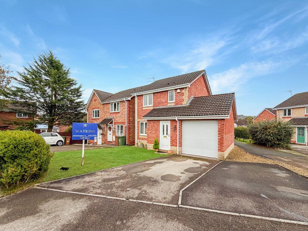 Clos Cwm Garw, Caerphilly, CF83 photo 2
