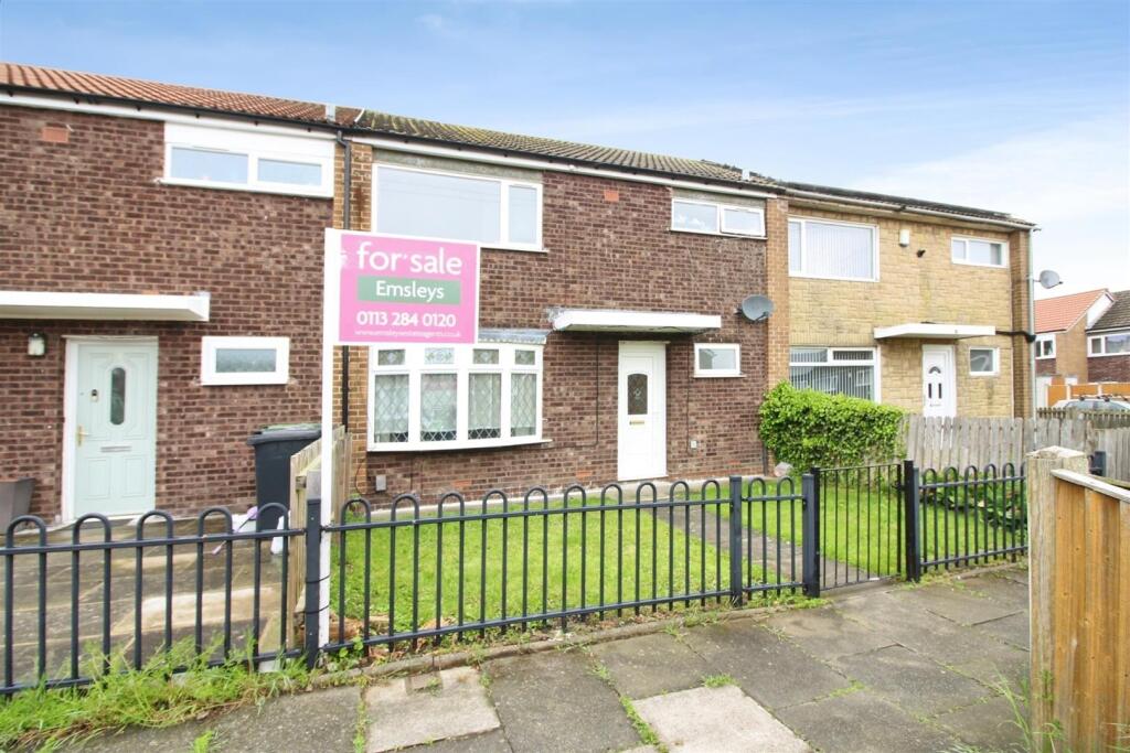 Main image of property: Brayton Garth, Swarcliffe, Leeds 14