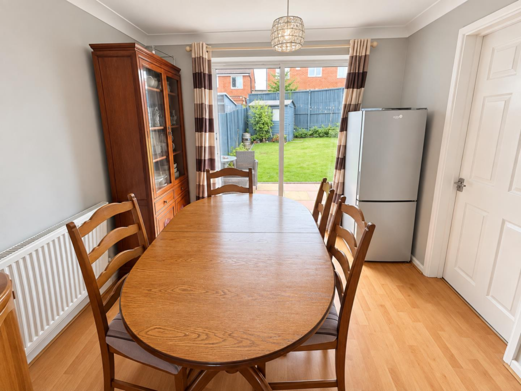 House in Northampton, Billing - View 4
