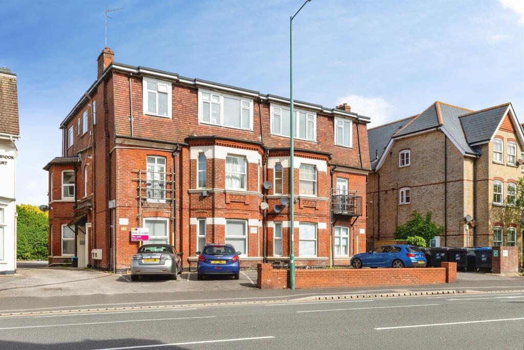 Main image of property: Christchurch Road, Bournemouth