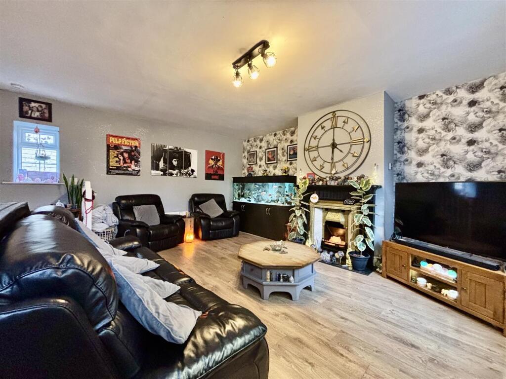 House in Bradford - View 2