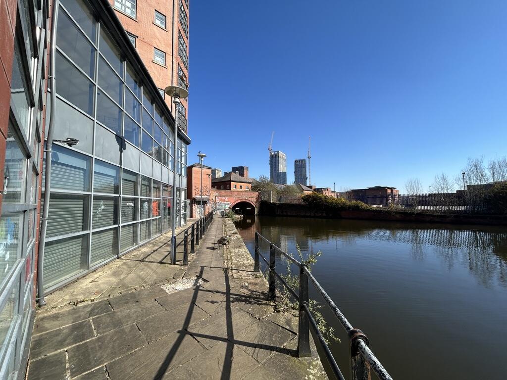 Main image of property: Bridge House, Unit 1 Ducie Street, Piccadilly Basin Canal Side, Manchester, M1 2DQ