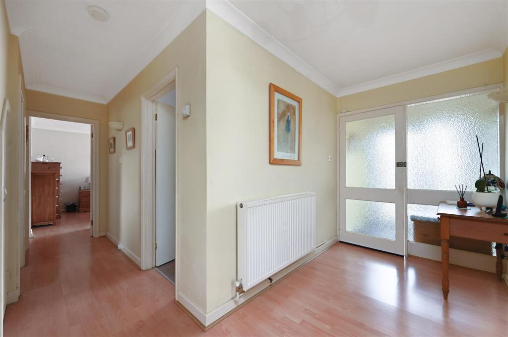 House in Tonbridge - View 4