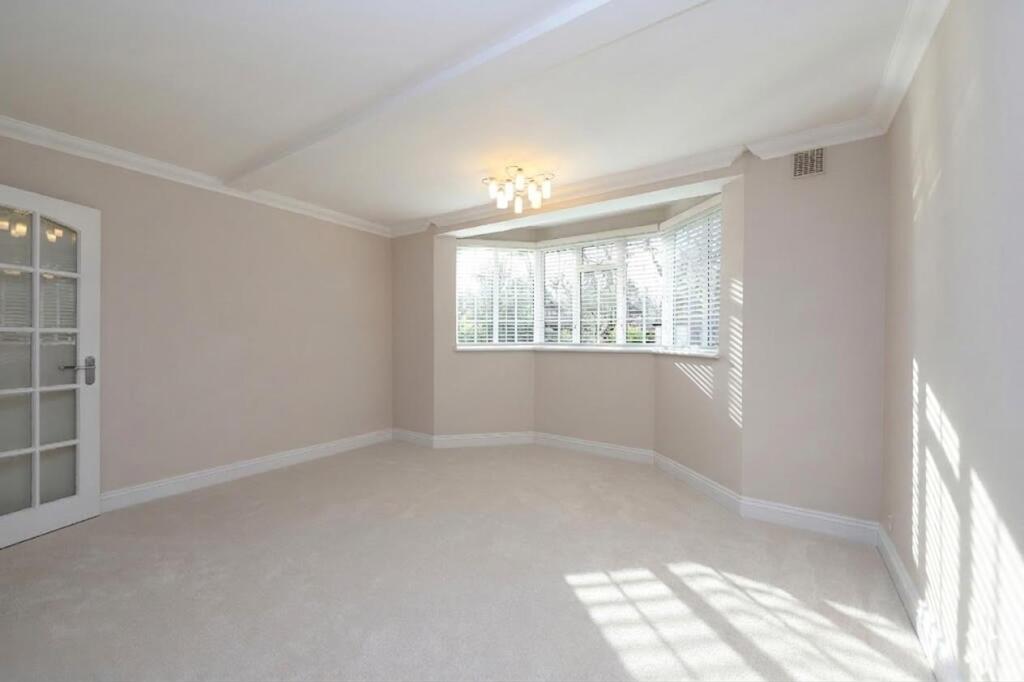Apartment in London - View 3