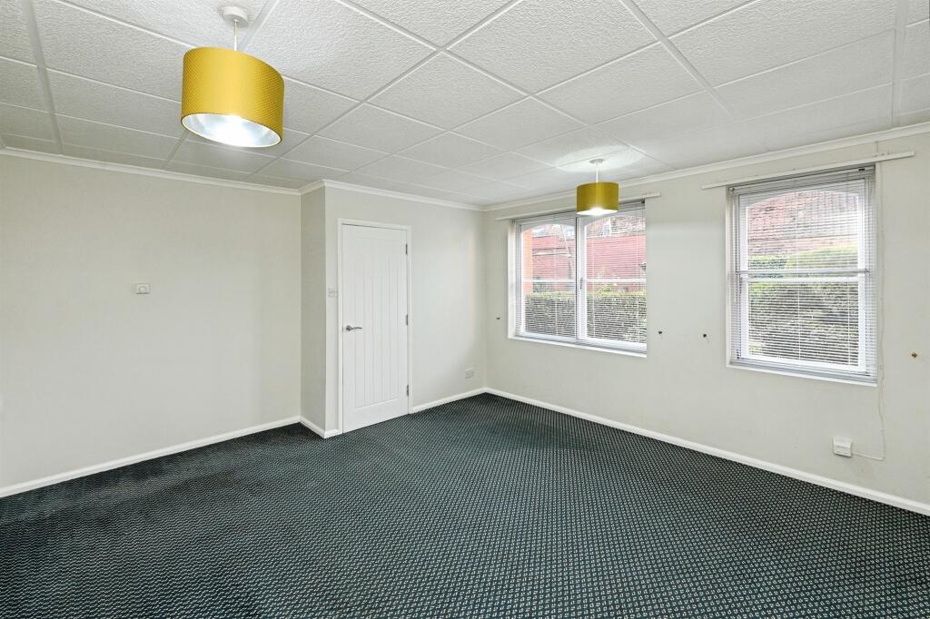 Apartment in Peterborough - More