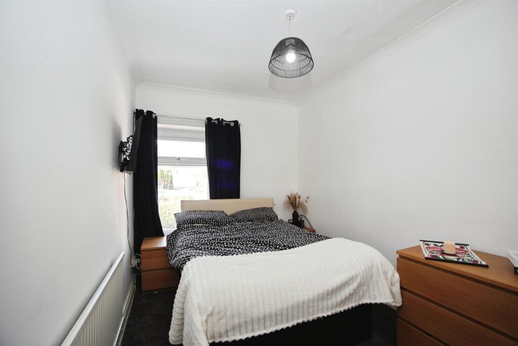 House in Cardiff, Cymmer - View 3