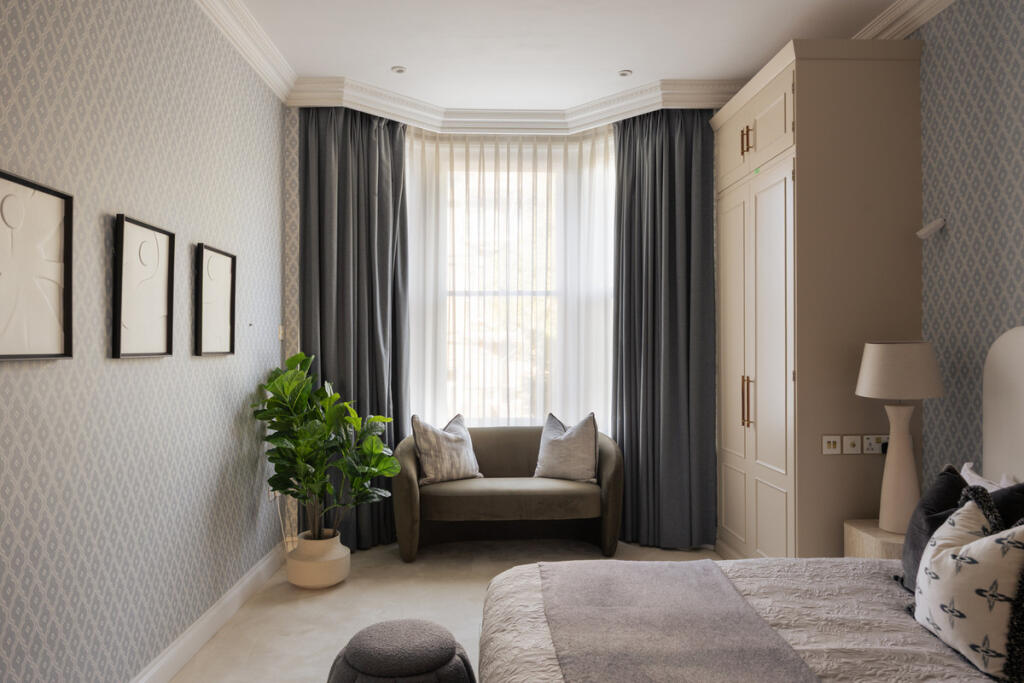 Apartment in London - More