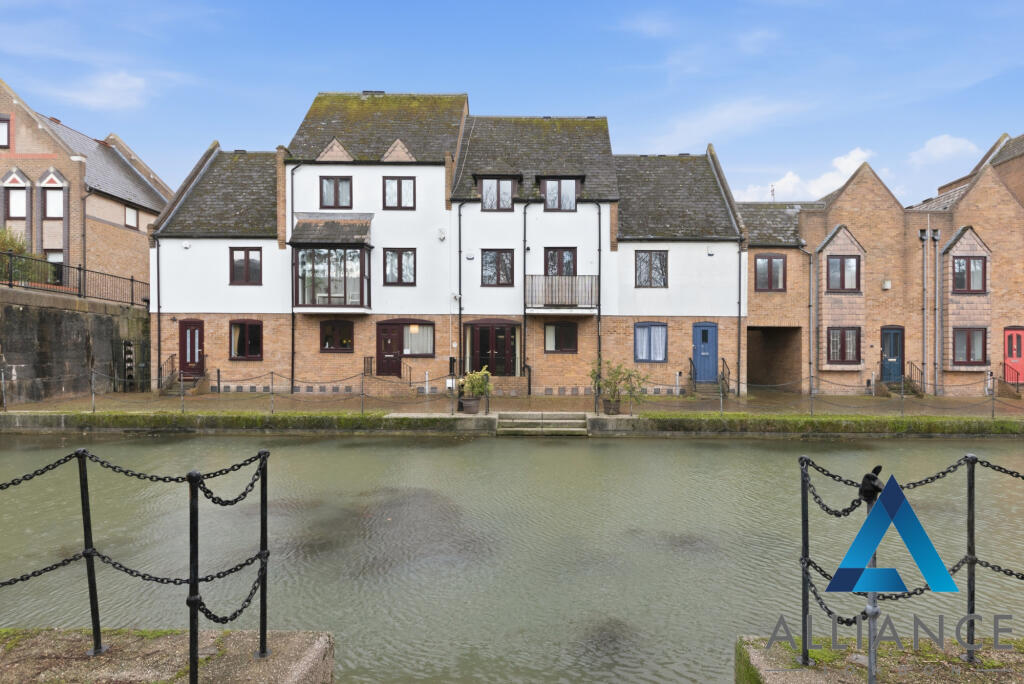 Main image of property: Waterman Way Wapping E1W