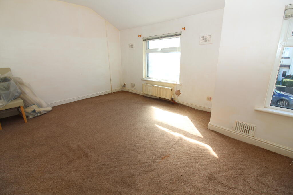 House in Liverpool, Tuebrook - More