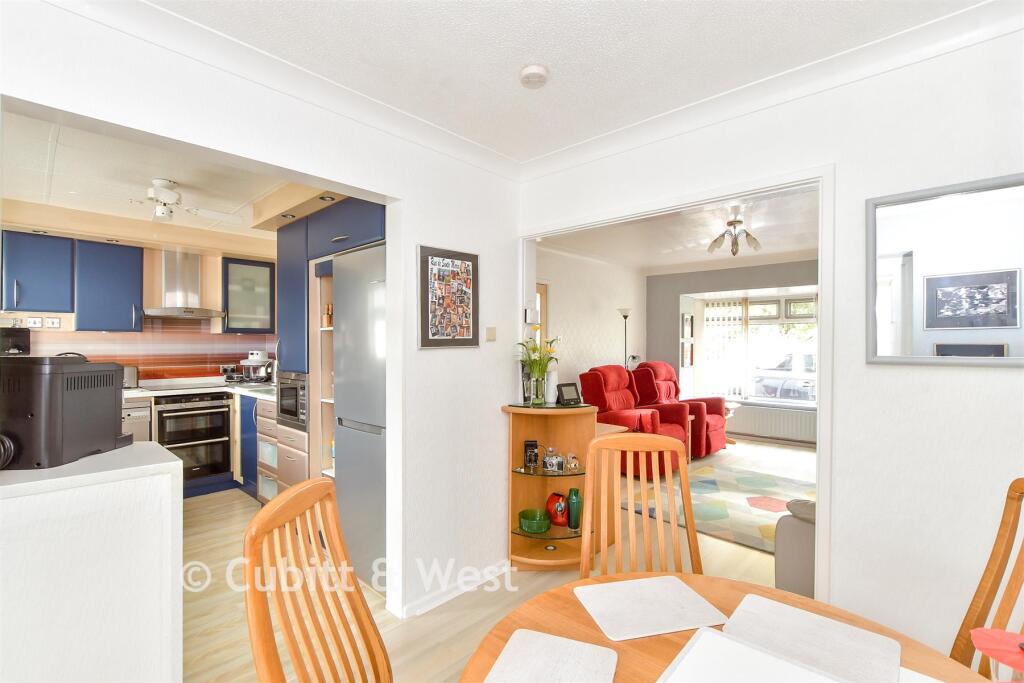 House in Portsmouth - View 4