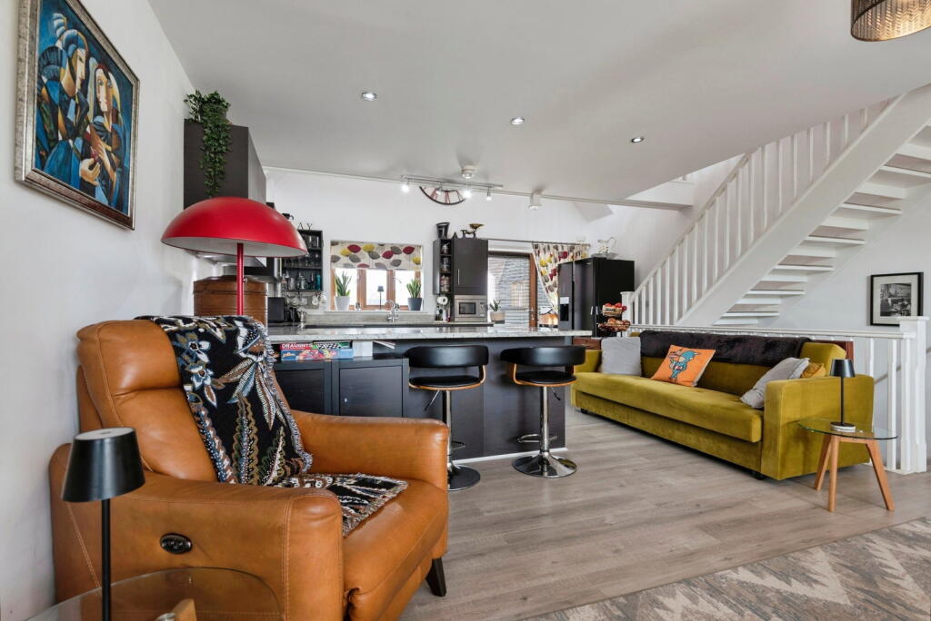 House in Stevenage - View 4