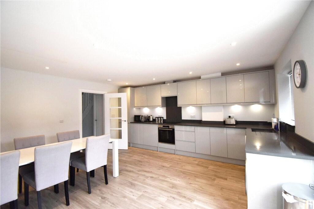 House in Reading - View 5
