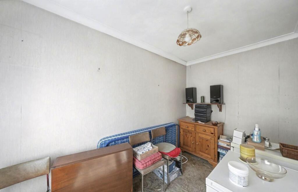Apartment in London, Yeading - View 5