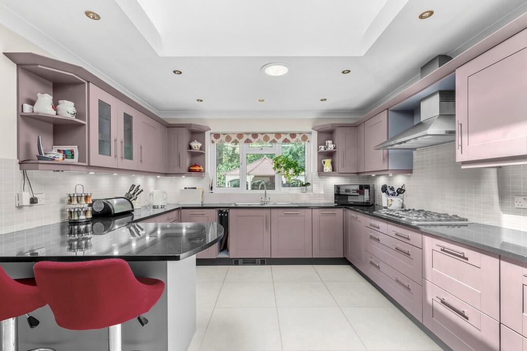 House in Hemel Hempstead - View 3