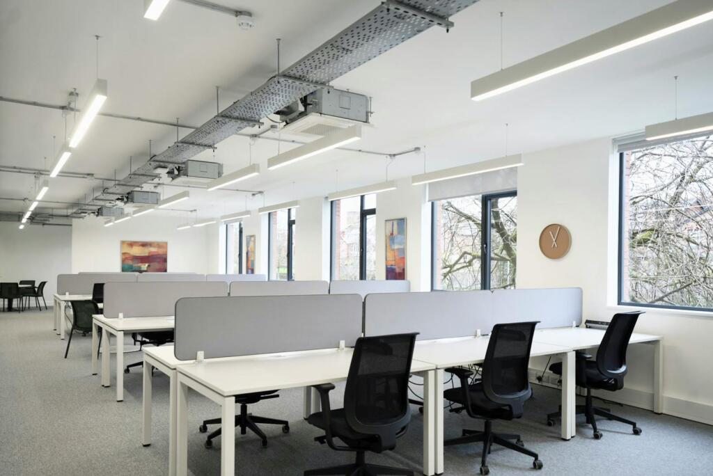 TwoFourNine_office to let_Altrincham.jpeg