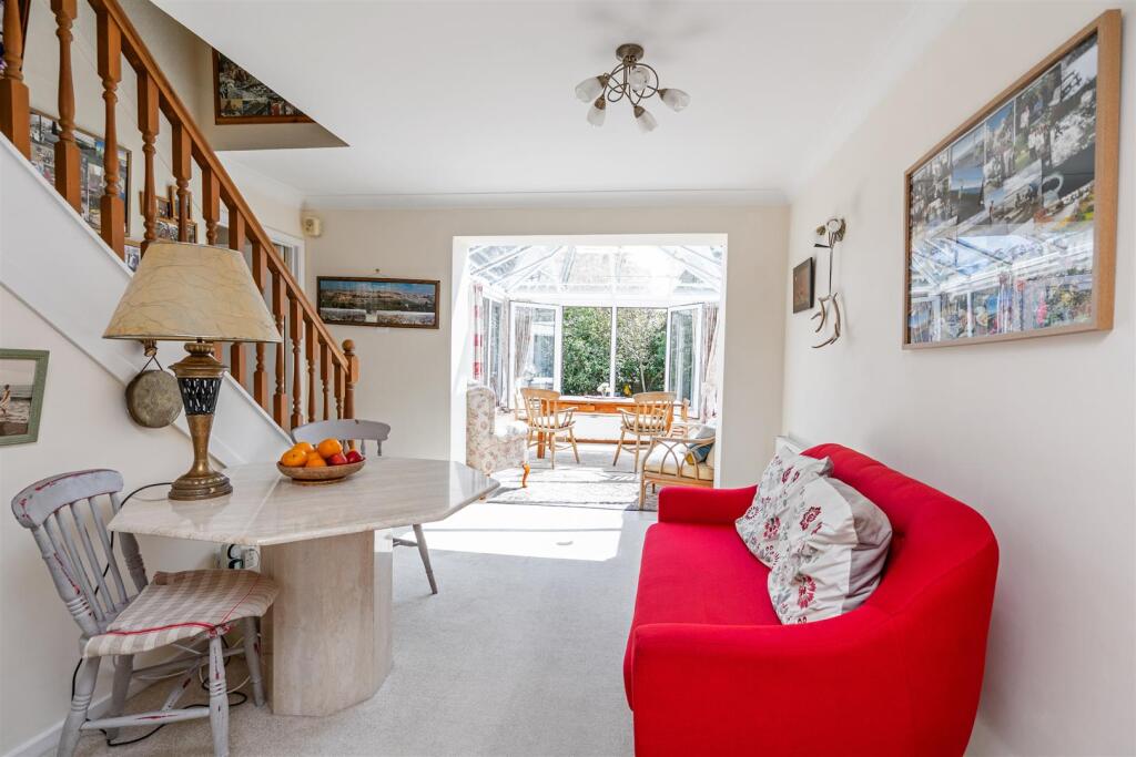 House in Hockley Heath - View 5