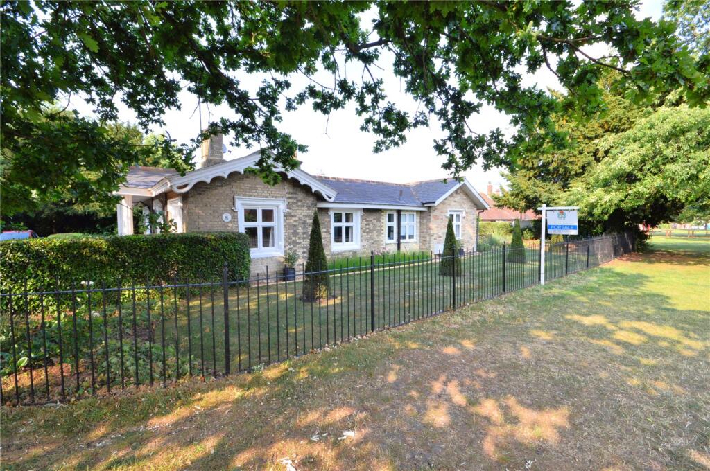3-bed house on Halstead Road, Earls Colne, Colchester, Essex, CO6, £550,000