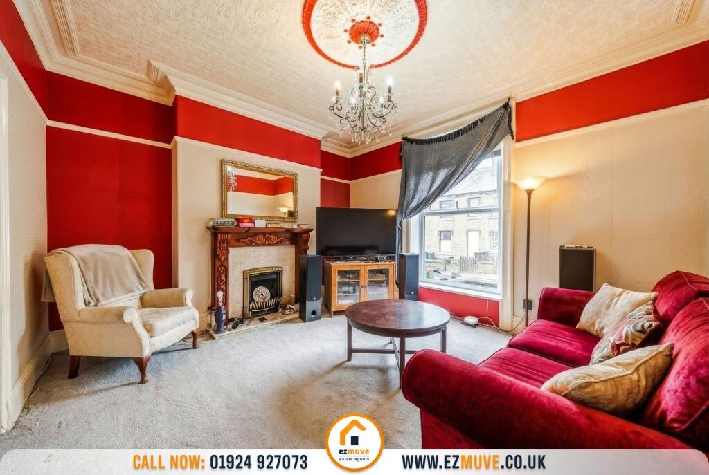 House in Kirklees, West Yorkshire - More