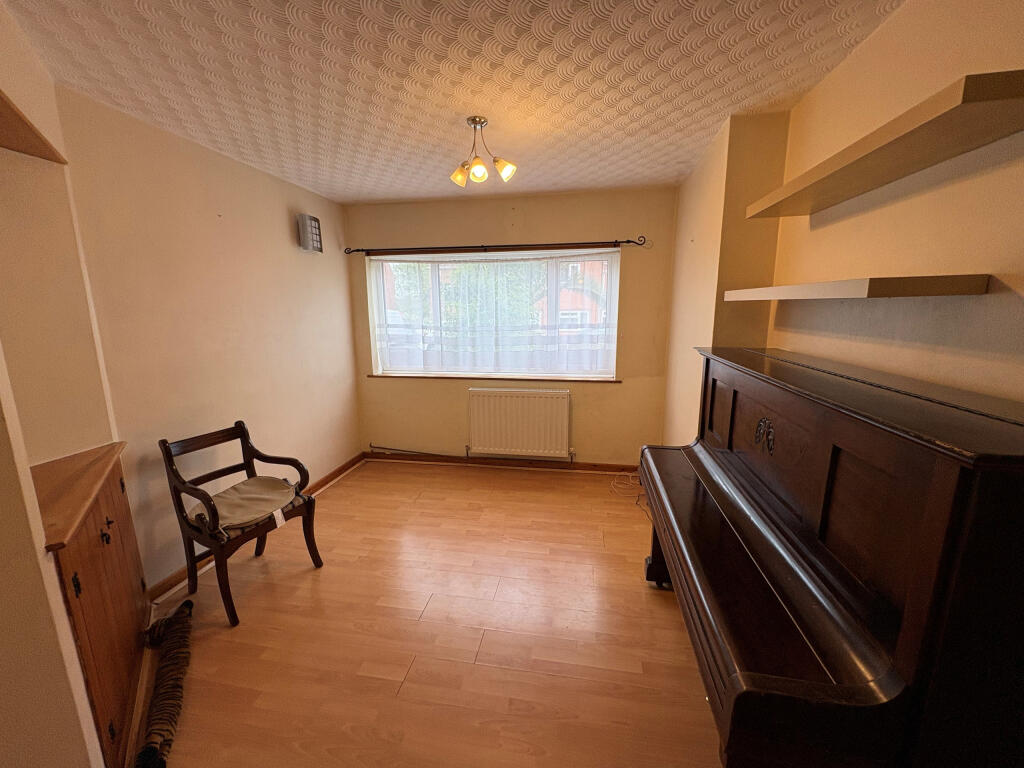 House in Yeovil, Somerset - View 3