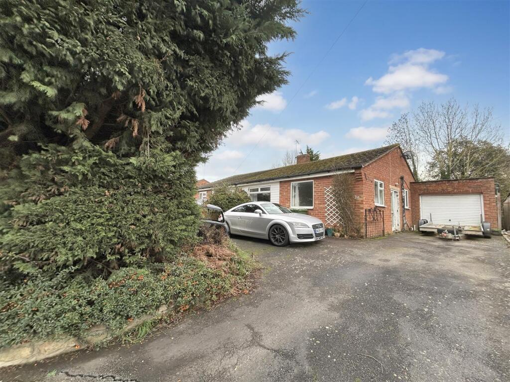 Main image of property: Stratford Road, Honeybourne