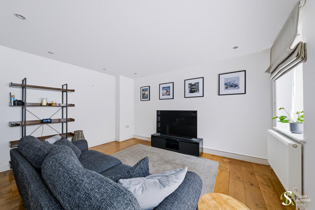 Apartment in Knutsford, Cheshire East - View 5