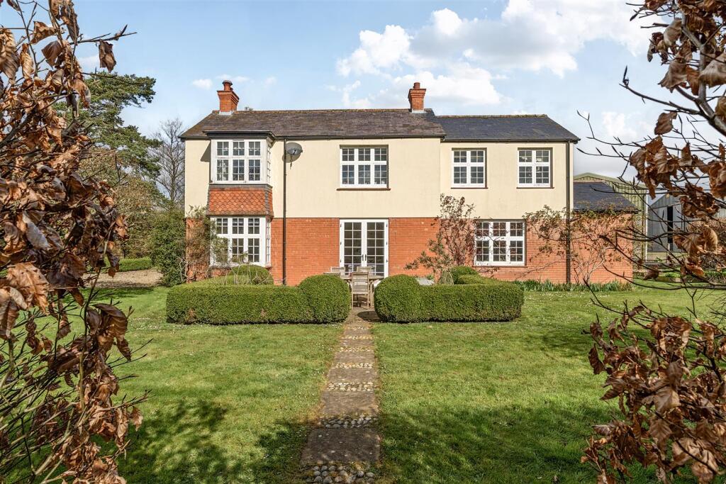 Main image of property: Symphony Farmhouse, Quarr, Gillingham