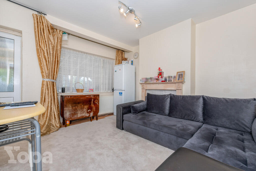 Apartment in Gravesham, Rosherville, Perry Street - View 2