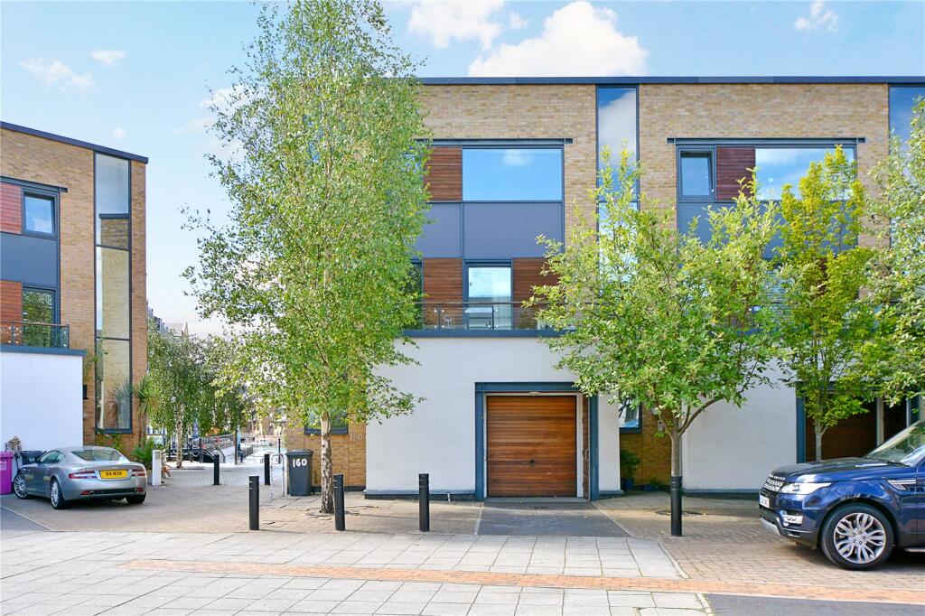 Main image of property: Basin Approach,
Canary Wharf, E14