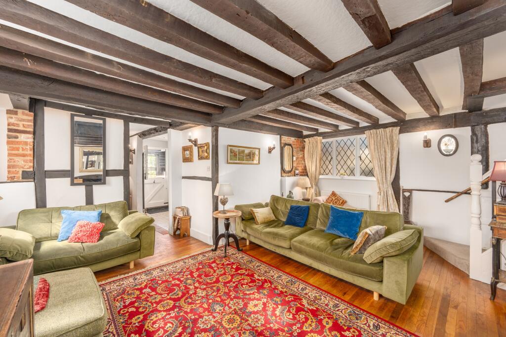 House in Wokingham - View 3