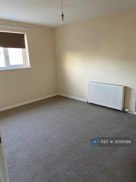 House in Cardiff, Llanedeyrn - More