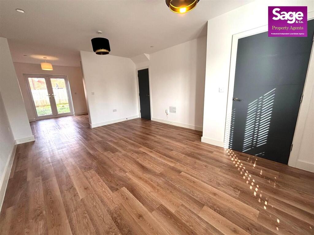 House in Newport, Glan Llyn - View 3