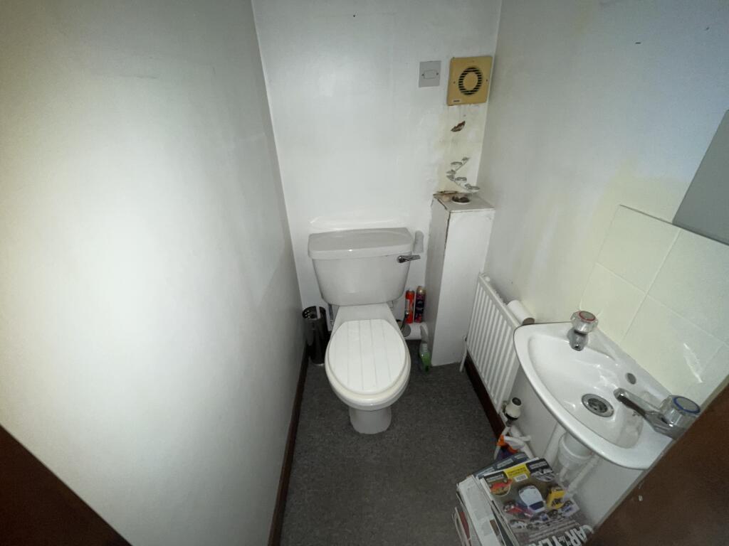 Additional image 13 of Oakbarn Cottage, 8 Westfield Lane, Idle, Bradford, West Yorkshire BD10 8PY