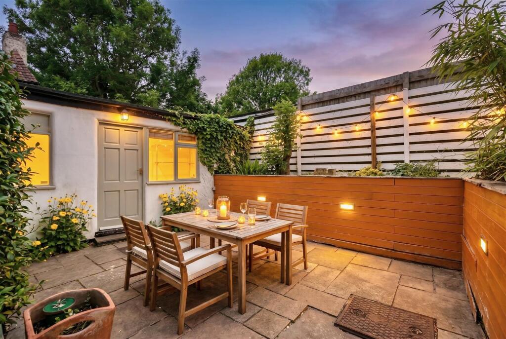 House in Melton, Bottesford - View 6