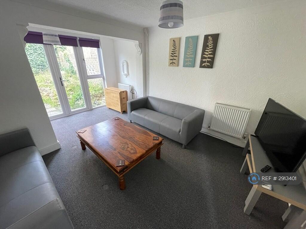House in Canterbury - View 3