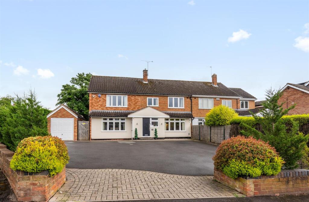 Main image of property: Poplar Road, Dorridge, Solihull