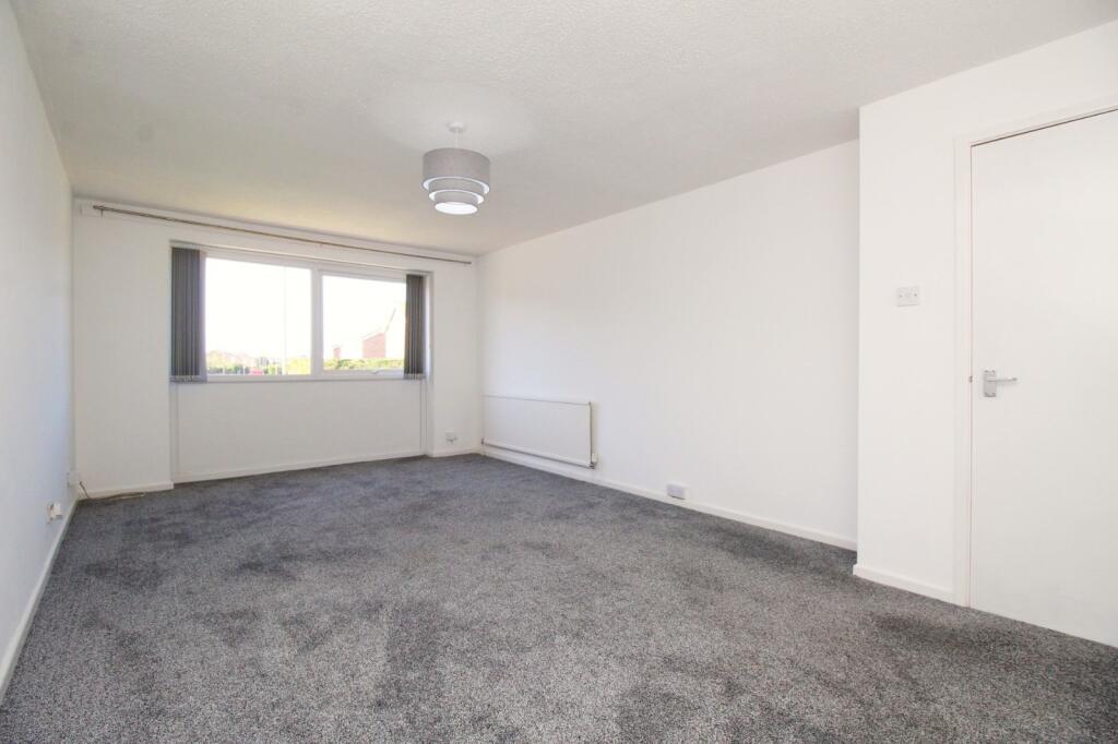 Pendre Avenue, Rhyl, Denbighshire, LL18 photo 3