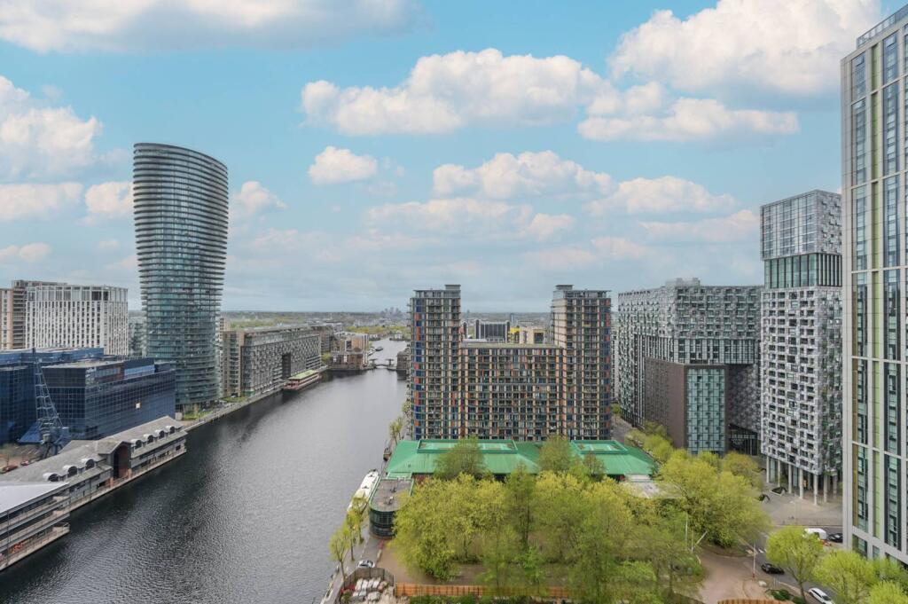 Main image of property: Pan Peninsula, Canary Wharf, London, E14