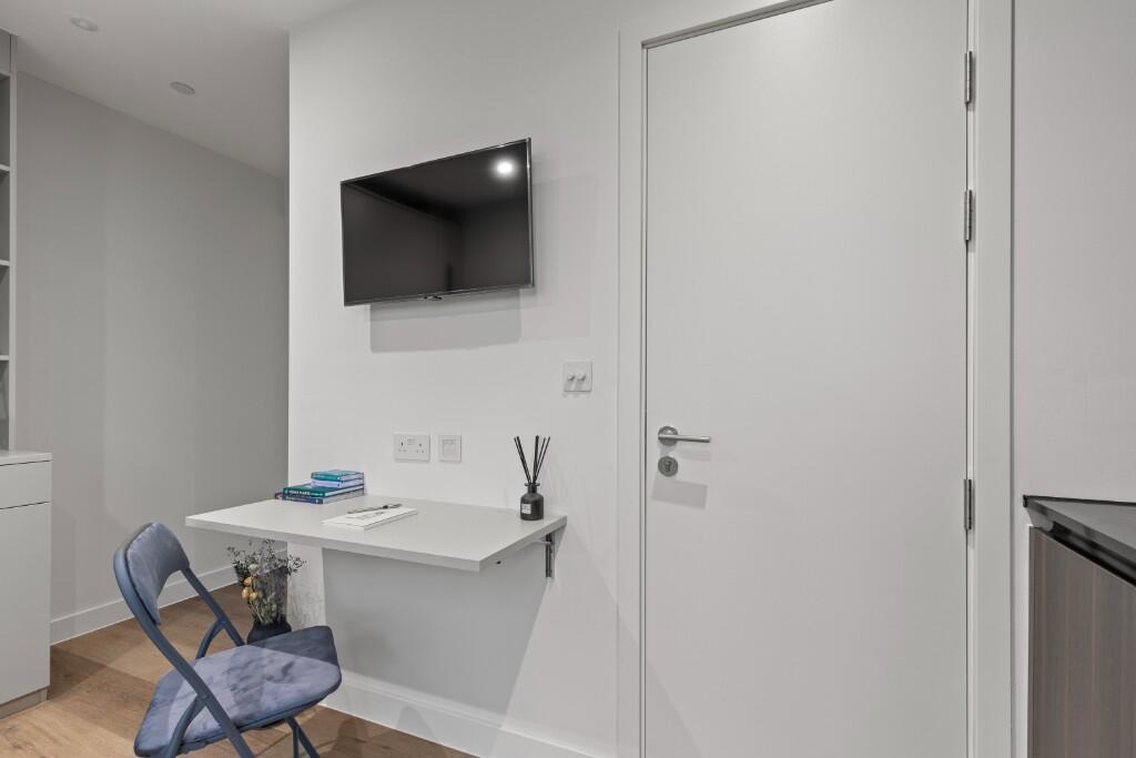 Studio flat for rent