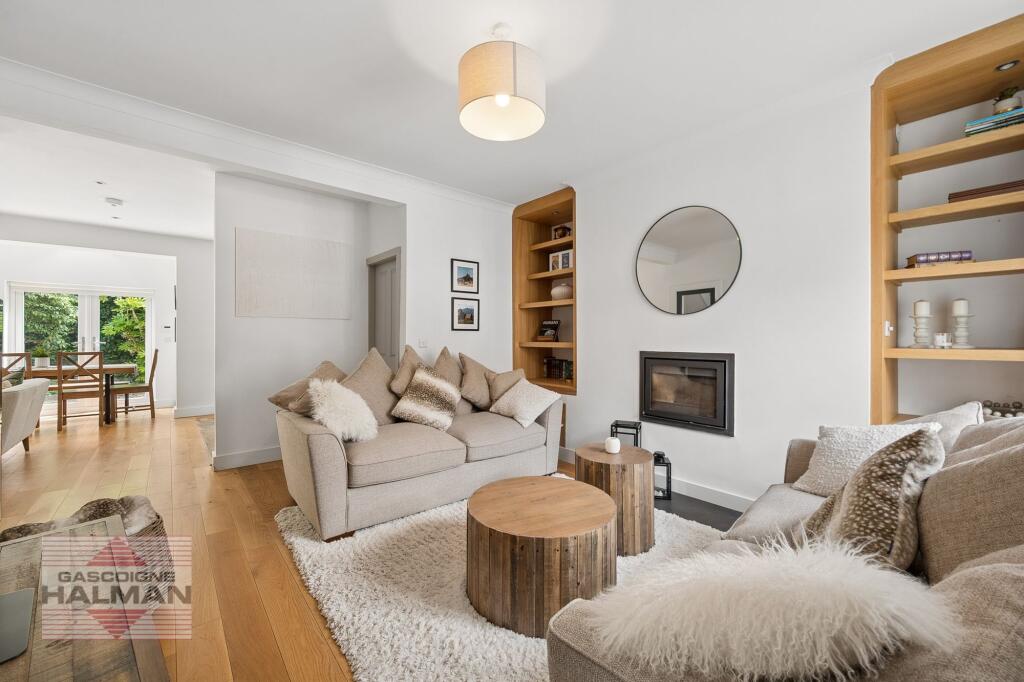 House in Wilmslow, Pownall Park - View 2