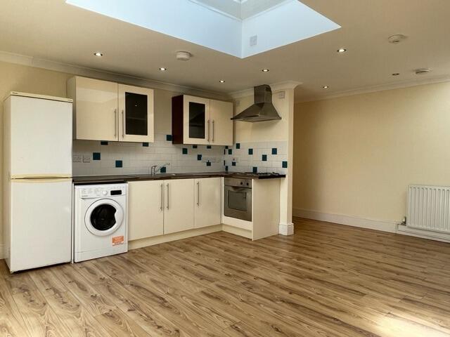 Main image of property: London Street, Reading, Berkshire, RG1 4SJ