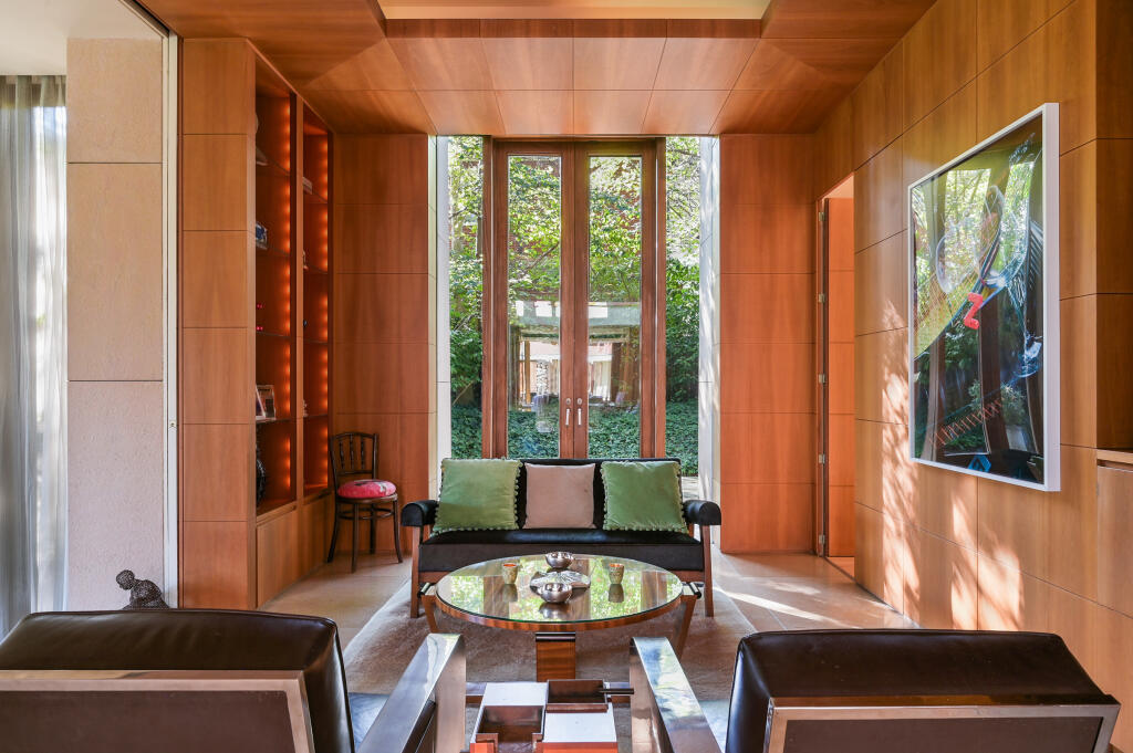 House in London - More